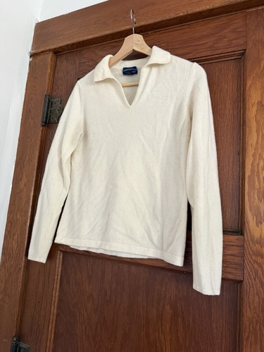Cashmere cream sweater with